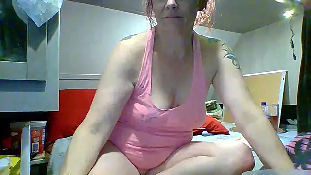 Snapshot of spundarella420 chatting on January 3, 6:24 pm spundarella420 online show from January 3, 6:24 pm