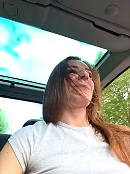 Ladykimberly XOXO online show from September 17, 2:30 pm