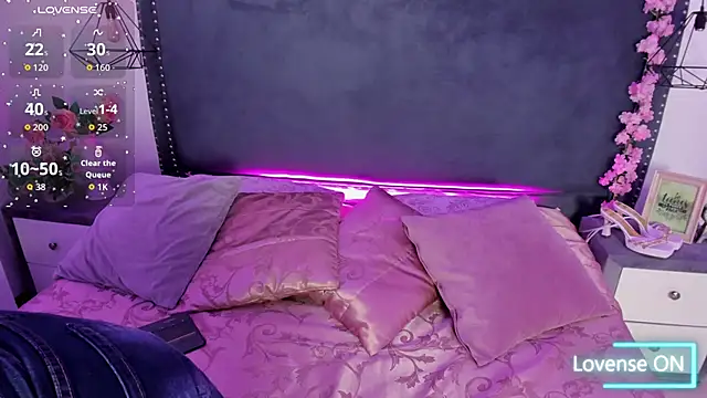 Snapshot of AmyMasson chatting on December 3, 2:04 pm AmyMasson online show from December 3, 2:04 pm