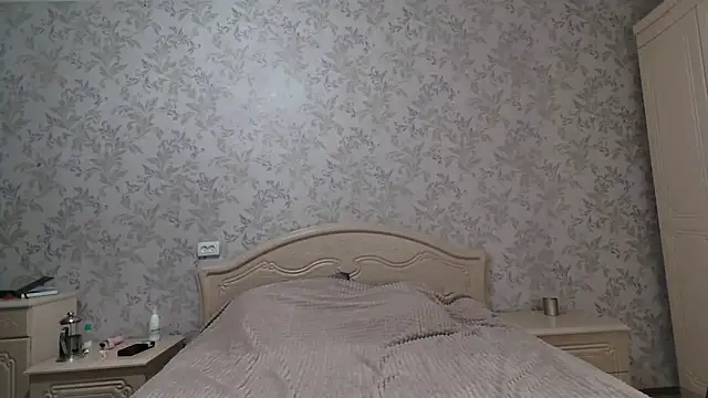 Alexandra Meow online show from December 18, 9:43 pm