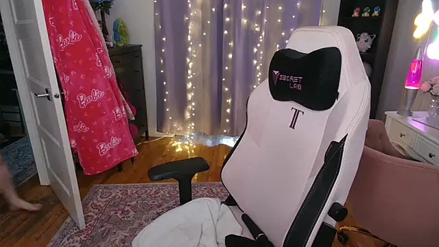 rachelbrooksxx online show from March 22, 6:58 pm