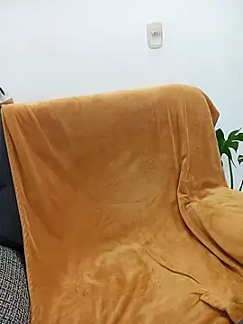 Snapshot of Norehg chatting on March 1, 9:18 am Norehg online show from March 1, 9:18 am