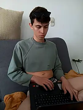 Snapshot of Norehg chatting on March 2, 9:01 pm Norehg online show from March 2, 9:01 pm