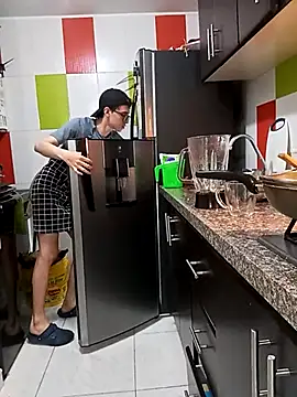 Snapshot of Norehg chatting on March 14, 6:32 am Norehg online show from March 14, 6:32 am