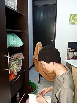 Snapshot of Norehg chatting on March 19, 2:13 pm Norehg online show from March 19, 2:13 pm