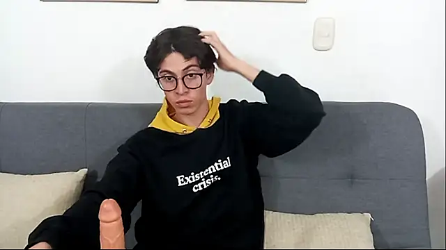 Snapshot of Norehg chatting on October 11, 8:24 am Norehg online show from October 11, 8:24 am