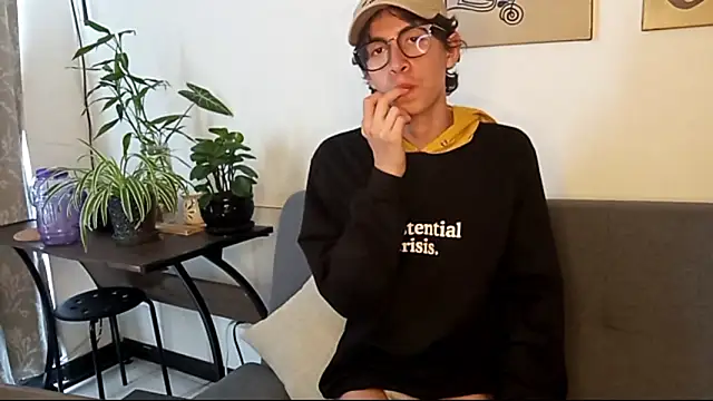 Snapshot of Norehg chatting on October 12, 8:41 pm Norehg online show from October 12, 8:41 pm