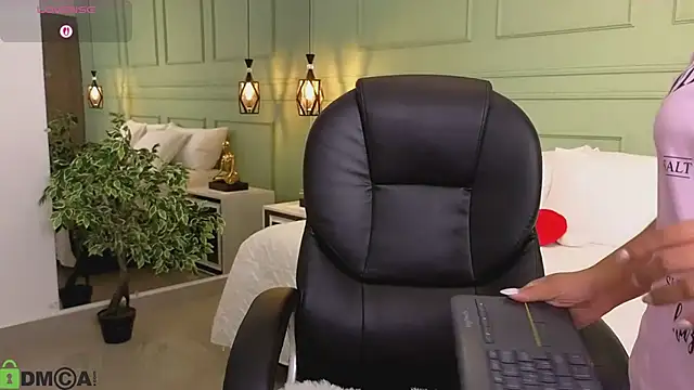 kataliina   online show from February 3, 11:37 am