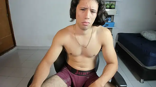 imtonny19 online show from November 15, 1:58 am