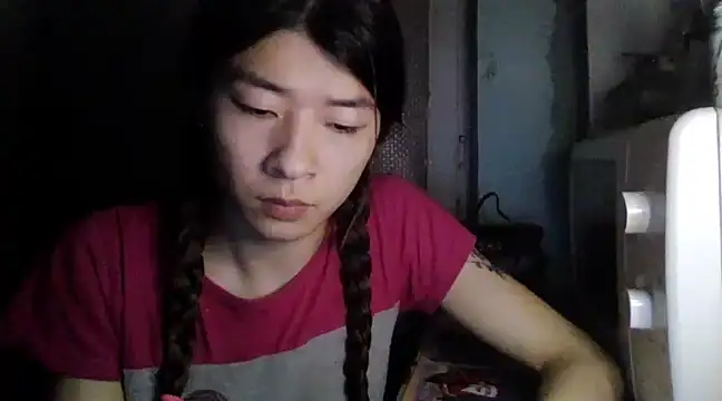 CarlyJoy online show from February 17, 5:10 pm