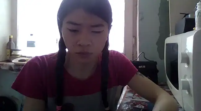 CarlyJoy online show from February 19, 7:50 am