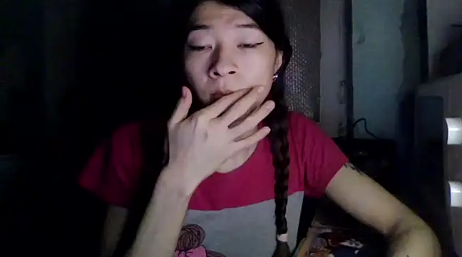 CarlyJoy online show from February 19, 2:01 pm