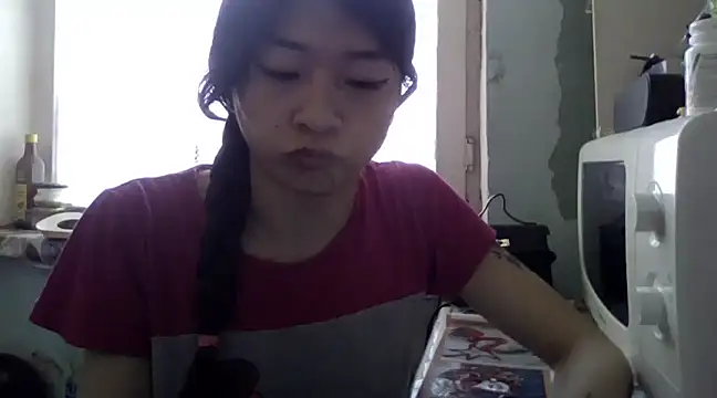 CarlyJoy online show from February 20, 10:27 am