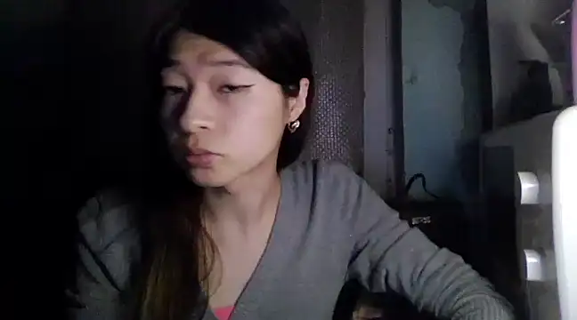 CarlyJoy online show from March 4, 2:32 pm