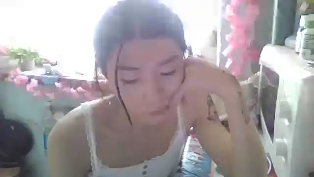 CarlyJoy online show from September 15, 11:43 am