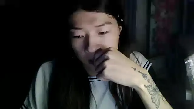 CarlyJoy online show from October 1, 4:46 pm