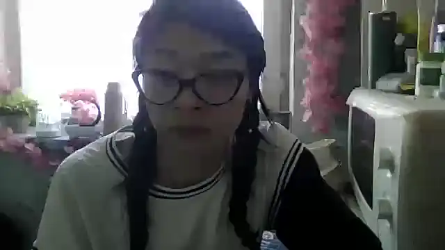 CarlyJoy online show from October 5, 9:29 am