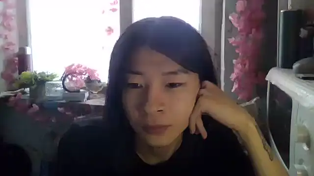 CarlyJoy online show from December 5, 8:34 am