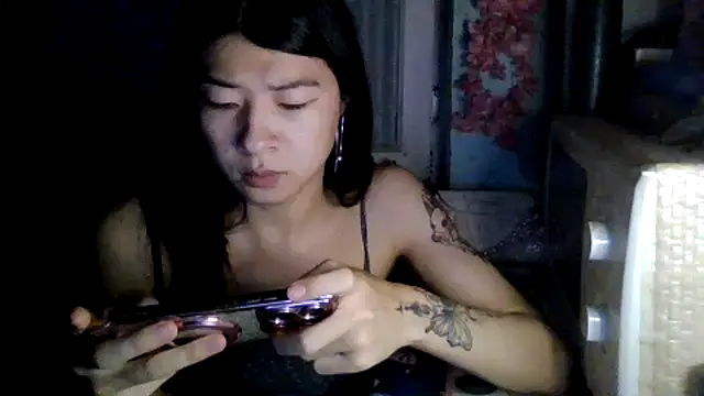 Snapshot of CarlyJoy chatting on May 16, 3:11 pm CarlyJoy online show from May 16, 3:11 pm