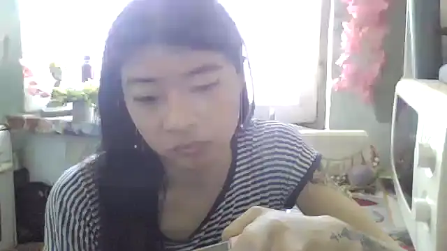 Snapshot of CarlyJoy chatting on June 3, 10:40 am CarlyJoy online show from June 3, 10:40 am