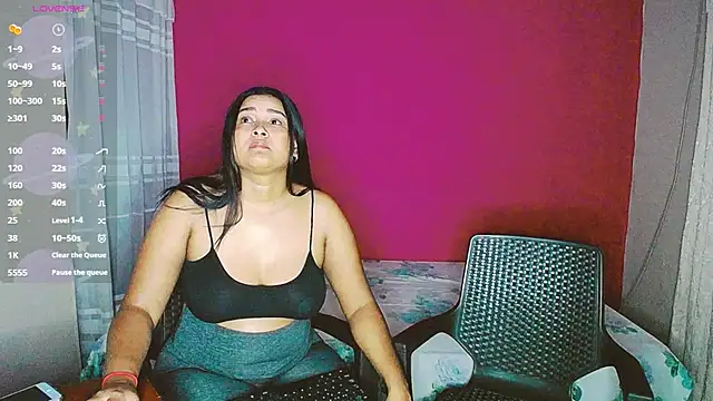 Snapshot of violeta_rous chatting on February 18, 3:10 am violeta rous online show from February 18, 3:10 am