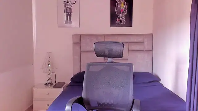 paul rogerr online show from October 25, 3:18 pm