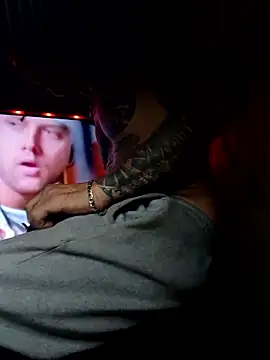 Snapshot of deepstroker42071 chatting on September 17, 8:38 am deepstroker42071 online show from September 17, 8:38 am