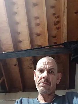 deepstroker42071 online show from February 15, 1:13 am