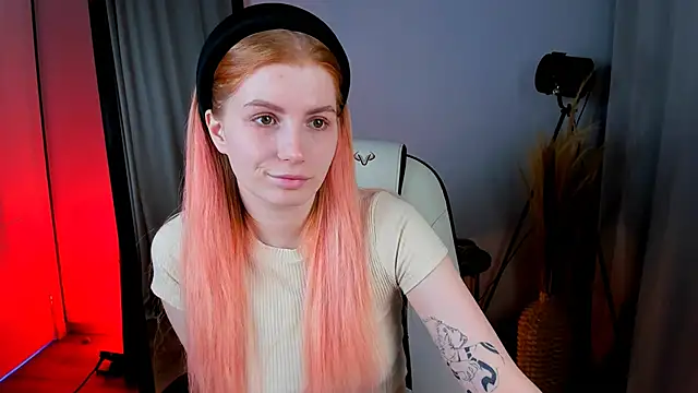 Mira  Blush online show from January 24, 6:46 pm