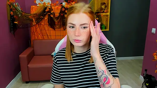 Mira  Blush online show from October 14, 1:34 pm