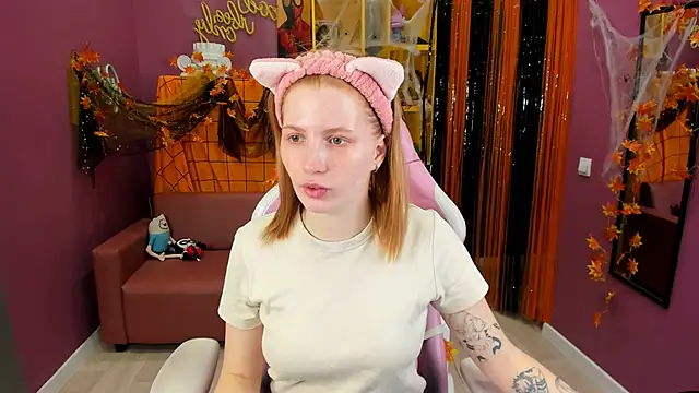 Mira  Blush online show from October 26, 1:50 pm