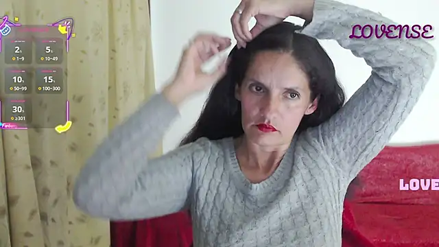 Snapshot of catalina_duran1 chatting on October 13, 5:51 am catalina duran1 online show from October 13, 5:51 am