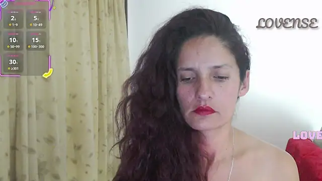 Snapshot of catalina_duran1 chatting on November 13, 5:06 am catalina duran1 online show from November 13, 5:06 am