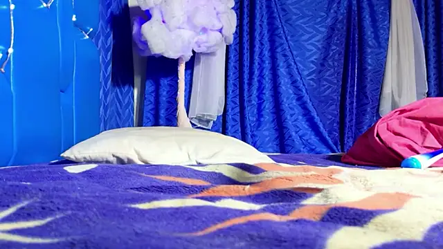 the littleangel1 online show from February 4, 1:55 am