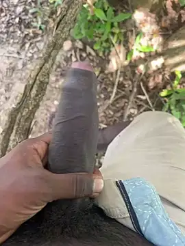 Snapshot of Yurt000 chatting on March 18, 7:52 am Yurt000 online show from March 18, 7:52 am