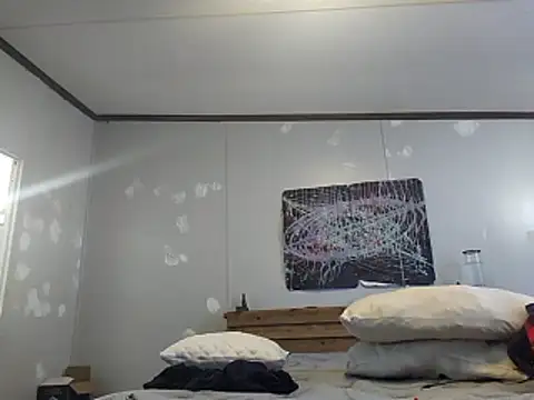 Snapshot of Bi_curious86 chatting on January 13, 6:35 pm Bi curious86 online show from January 13, 6:35 pm