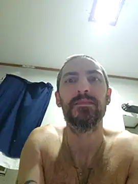 Snapshot of Bi_curious86 chatting on February 3, 11:15 am Bi curious86 online show from February 3, 11:15 am