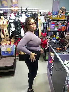 ROSALIALUCY online show from February 1, 12:04 pm