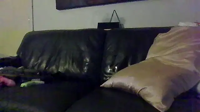 Snapshot of moodynympho chatting on January 17, 8:56 pm moodynympho online show from January 17, 8:56 pm