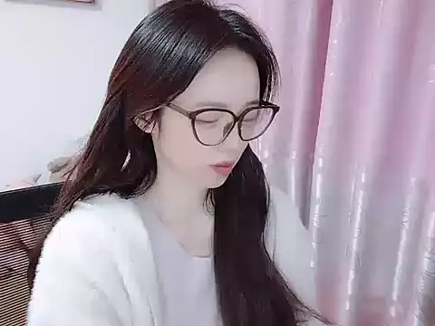 Snapshot of wwcc123 chatting on December 23, 3:59 am wwcc123 online show from December 23, 3:59 am