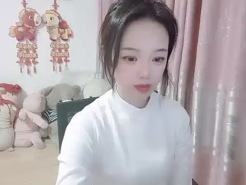 Snapshot of wwcc123 chatting on April 4, 2:47 pm wwcc123 online show from April 4, 2:47 pm