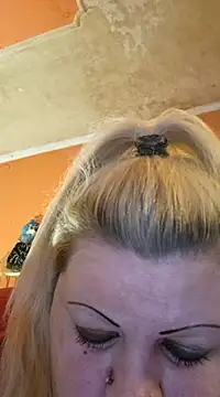 Snapshot of ducicsajsziii chatting on December 6, 4:06 pm ducicsajsziii online show from December 6, 4:06 pm