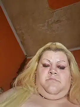 Snapshot of ducicsajsziii chatting on December 10, 5:28 am ducicsajsziii online show from December 10, 5:28 am