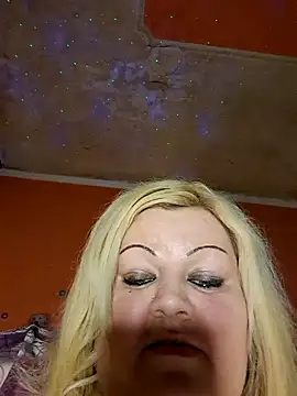 Snapshot of ducicsajsziii chatting on January 15, 7:55 pm ducicsajsziii online show from January 15, 7:55 pm