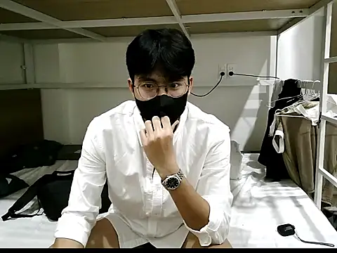 Gwencloudy online show from December 19, 3:08 pm