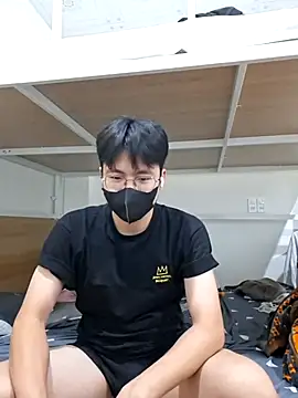 Snapshot of Gwencloudy chatting on July 14, 3:29 pm Gwencloudy online show from July 14, 3:29 pm