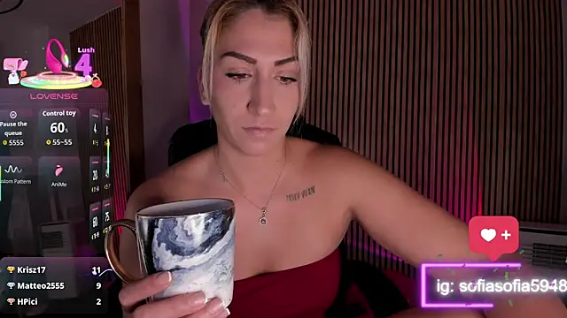 Snapshot of sofiah_ chatting on November 14, 6:23 am sofiah online show from November 14, 6:23 am