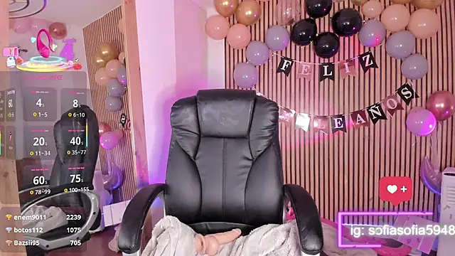 Snapshot of sofiah_ chatting on November 16, 6:24 pm sofiah online show from November 16, 6:24 pm