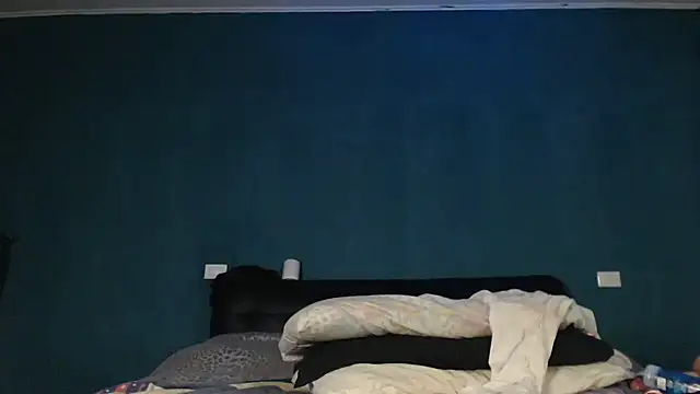 Snapshot of Karendolly__8 chatting on May 24, 8:03 pm Karendolly 8 online show from May 24, 8:03 pm