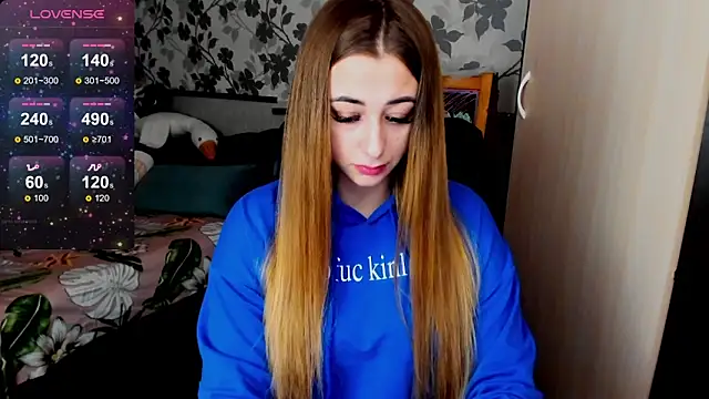 Snapshot of weakness4u chatting on February 25, 5:41 am weakness4u online show from February 25, 5:41 am